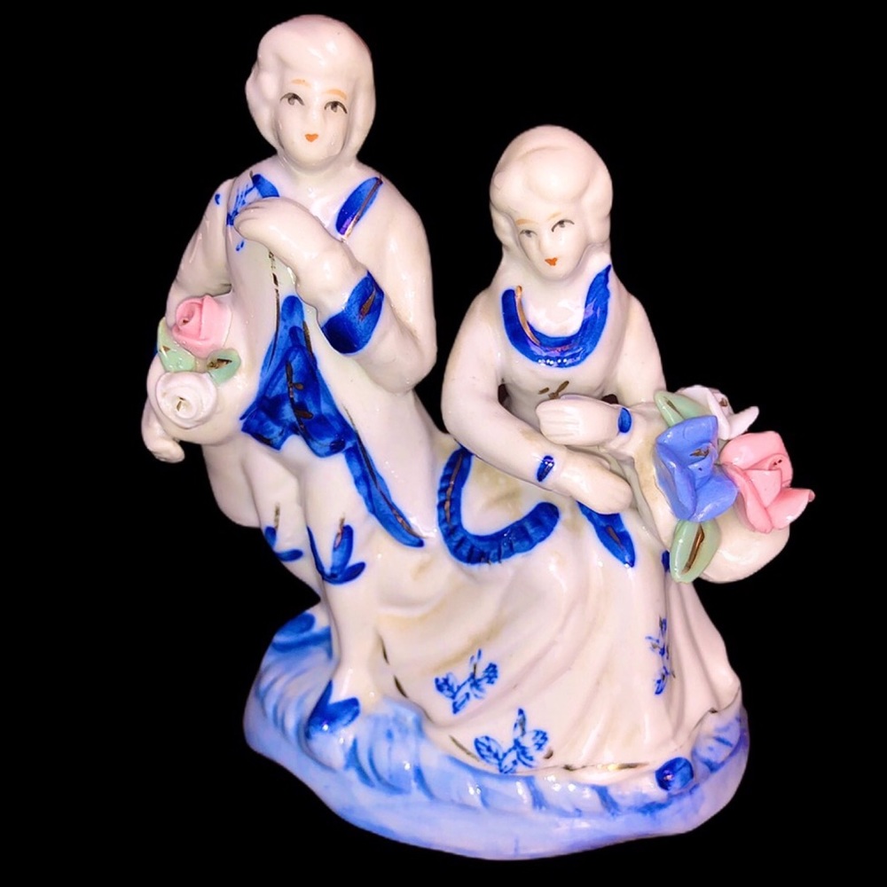 Porcelain figurine Ceramic Germany Couple Gold